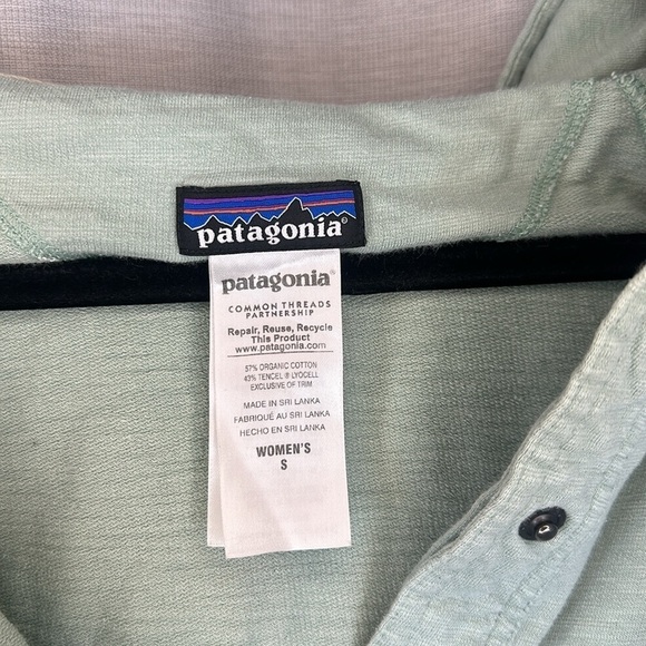 PATAGONIA HOODIE SIZE(S) - Picture 8 of 9
